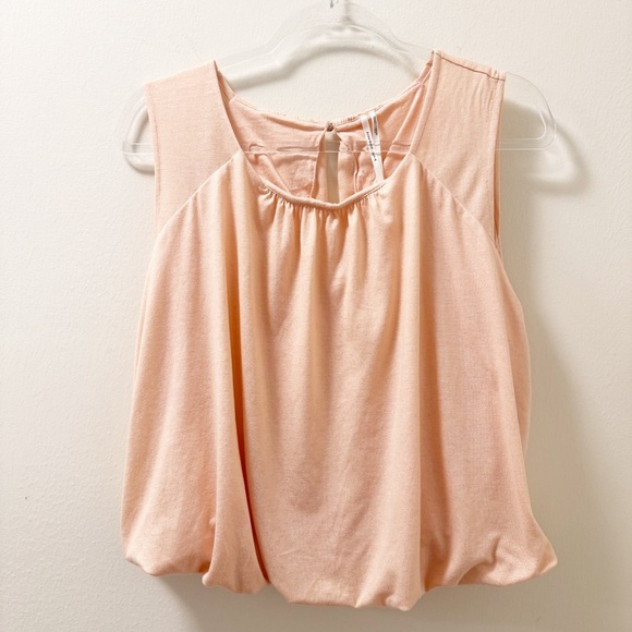 Anthropologie Tops - Anthropologie Light Pink Bubble Hem Sleeveless Top - Size Large